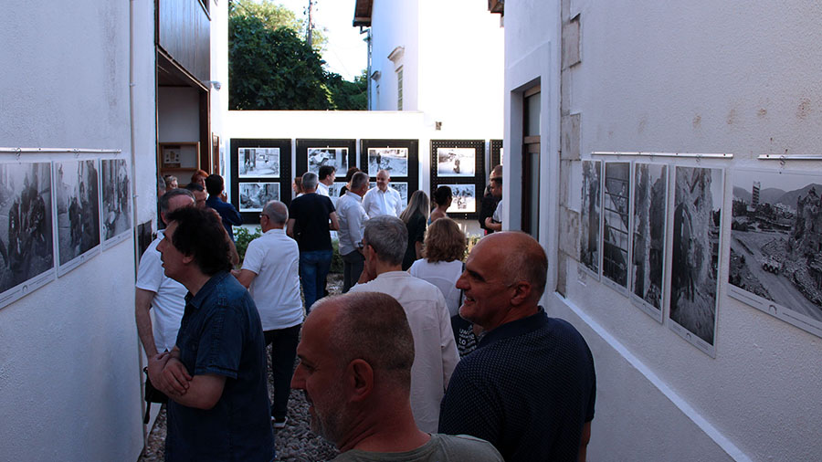 U Muzeju Hercegovine Mostar otvorena izložba ratnih fotografija Wade Goddard-a